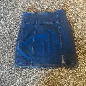 FREE PEOPLE‎ DENIM SKIRT SIZE 6